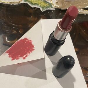 MAC Minnie Matte Mehr  Lipstick
